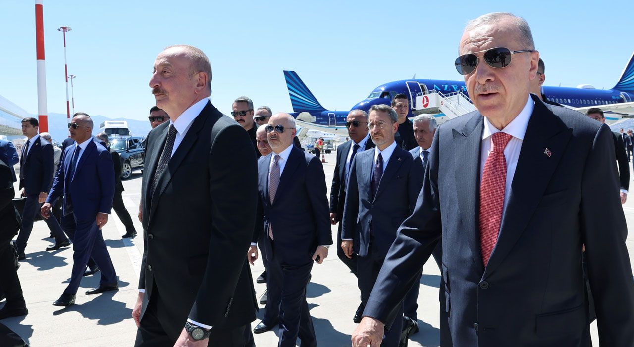 Erdoğan ve Aliyev Kahramanmaraş’ta: Osmaniye ve 12 İlde Deprem Konutları Teslim Ediliyor