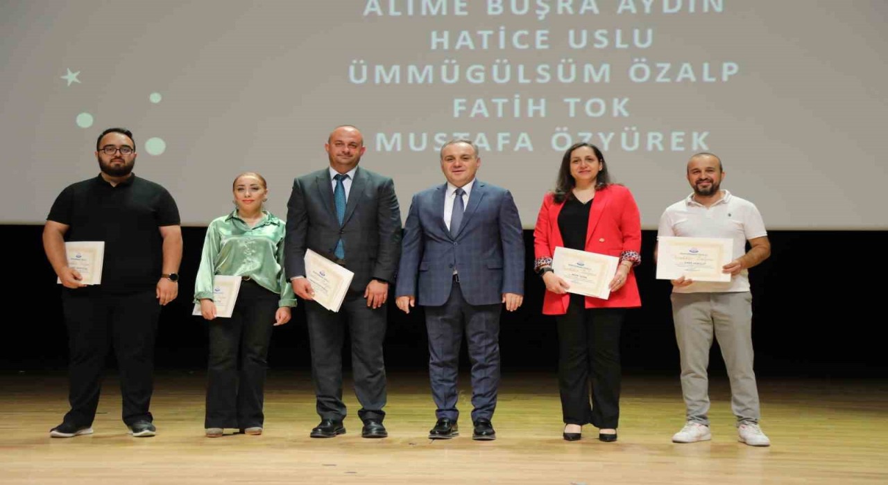 ERÜde ‘2024 Başarı Ödül Töreni düzenlendi