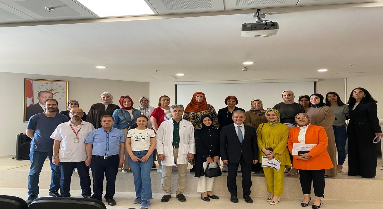 Erzincanda ebelik eğitimleri tamamlandı