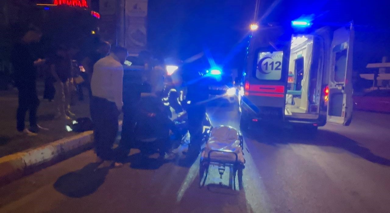 Erzincanda motosiklet kazasında sürücü yaralandı
