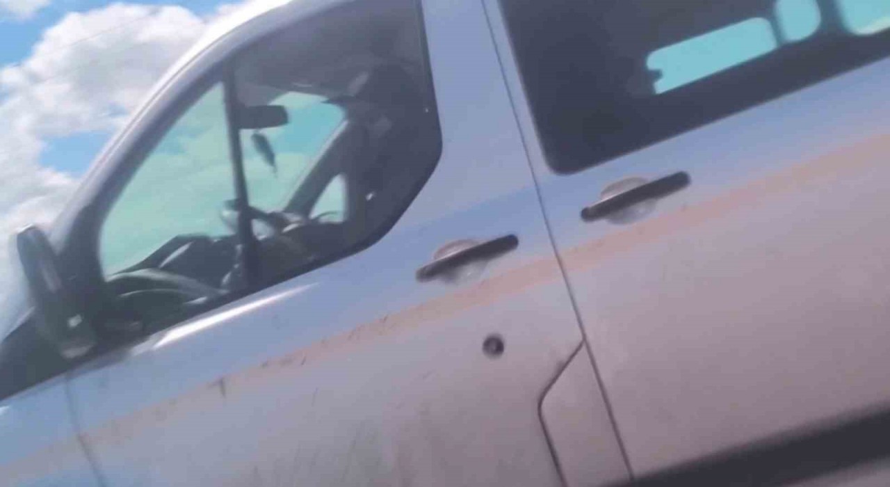 Erzurum-Artvin karayolunda tehlikeli anlar