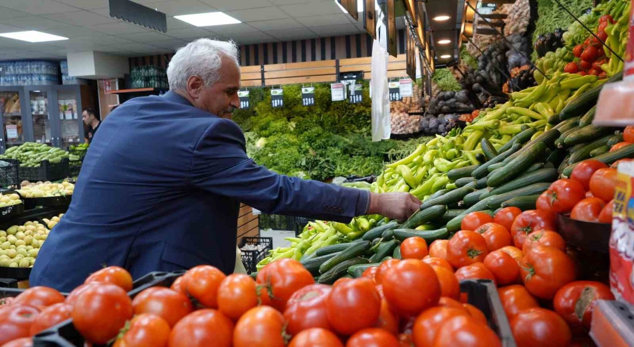Erzurumda belediyeden örnek olacak halk pazarı