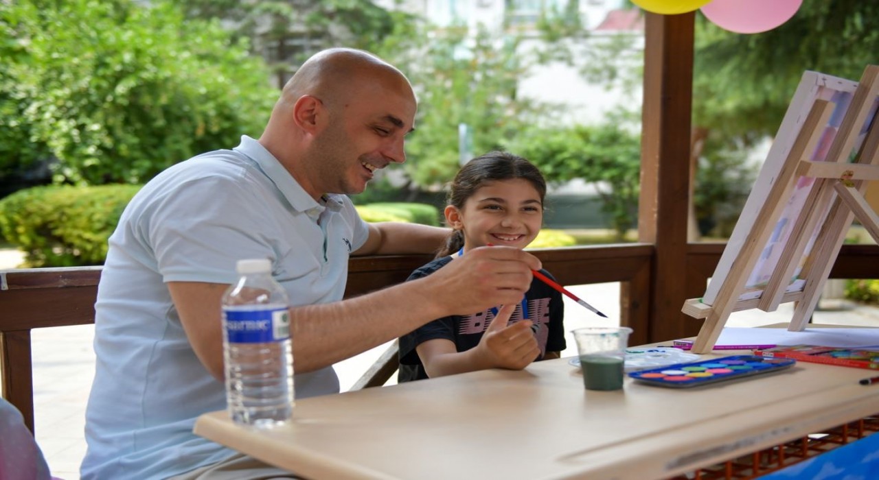 Esenyurt Belediyesi Babalar Gününde çocukların babalarıyla hayallerini gerçeğe dönüştürdü