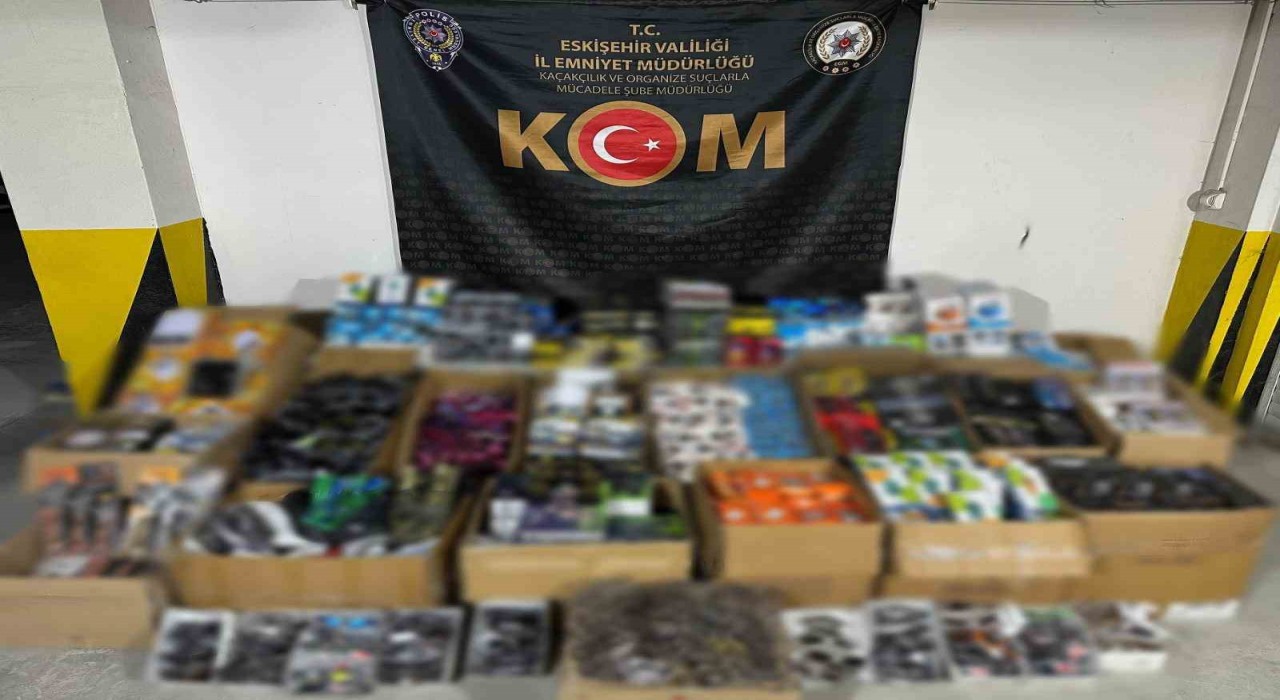 Eskişehirde 6 bin 171 adet gümrük kaçağı malzeme ele geçirildi, 1 kişi tutuklandı