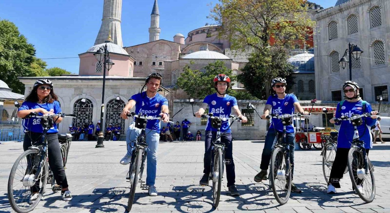 Fatih Belediyesinden gençlere tarihe yolculuk: 400 gönüllü turizm elçisi seçildi