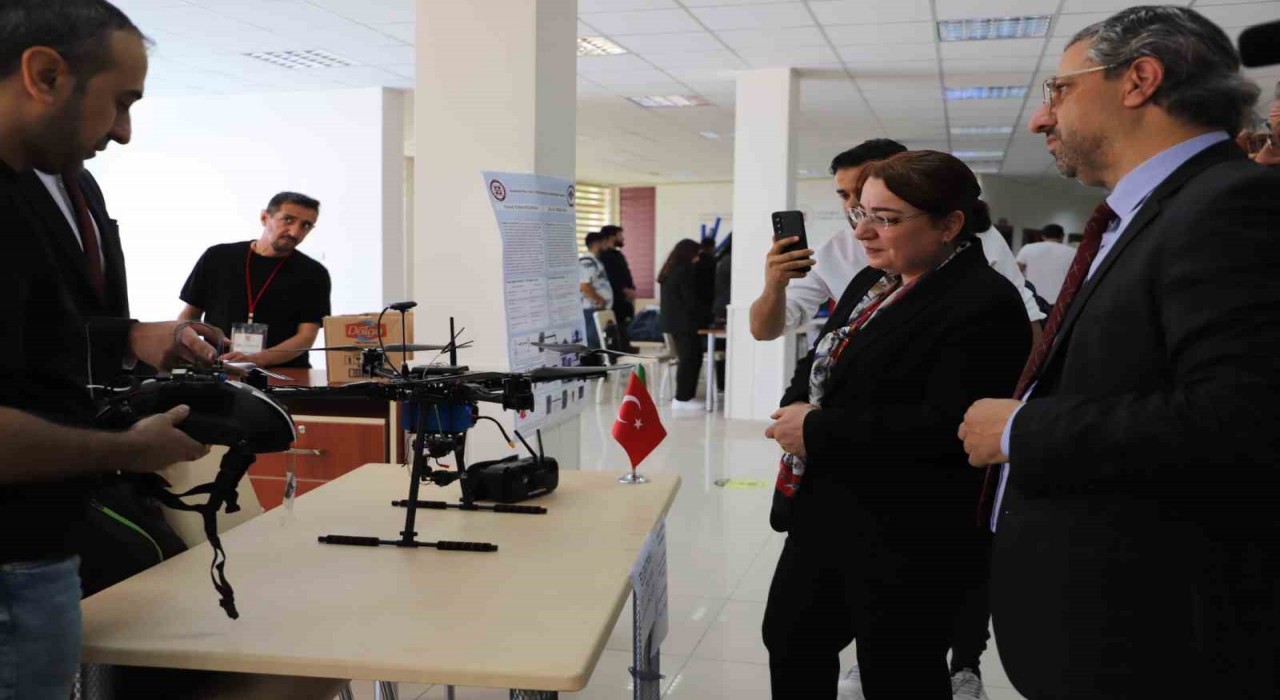 FÜ Mühendislik Fakültesinde bitirme proje yarışması düzenlendi