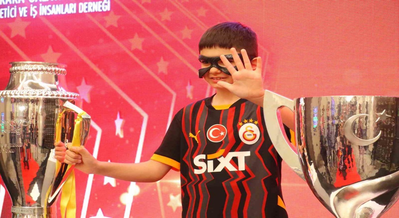 Galatasarayın 25. şampiyonluğu Ankarada kutlandı