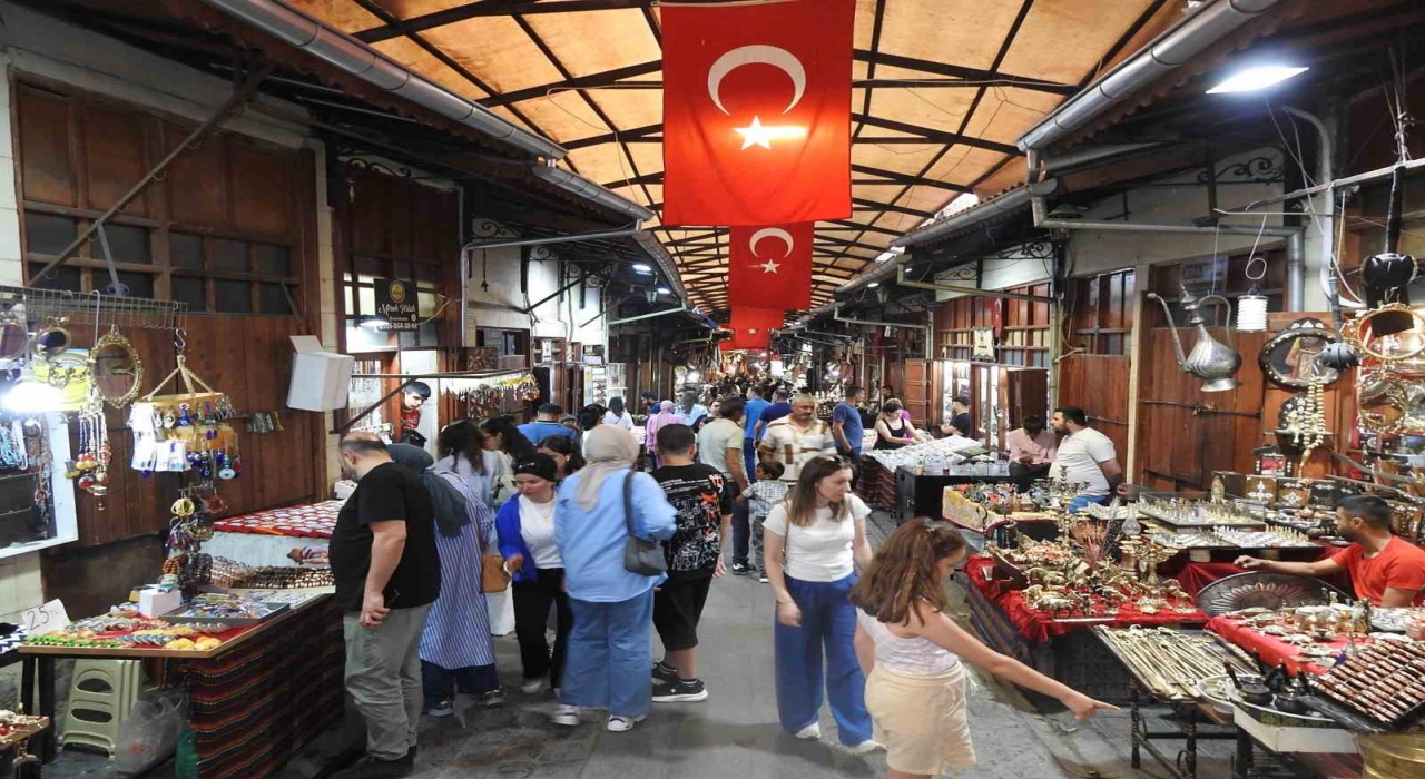 Gaziantepe bayramda ziyaretçi akını