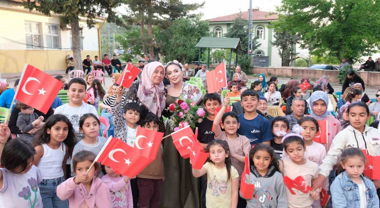 Gaziantepte kırsaldaki çocukların yüzü ‘Köy Konserleri ile güldü