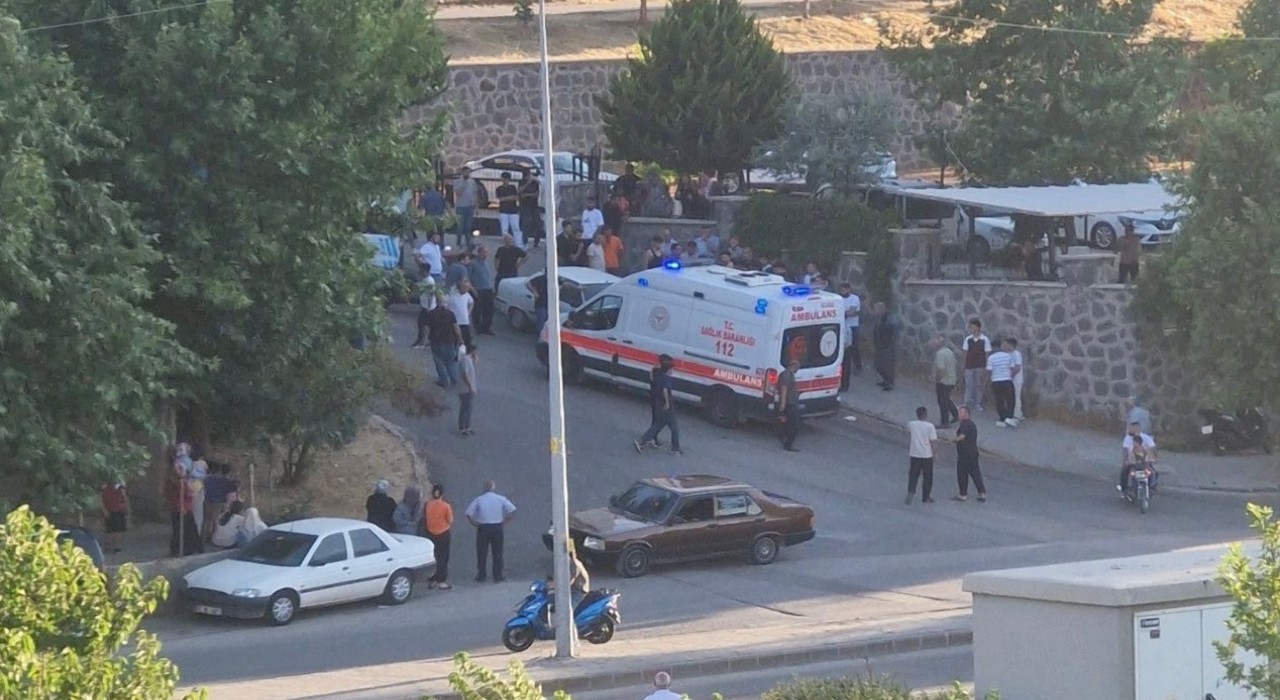 Gaziantepte sokak ortasında 2 kardeşe silahlı saldırı