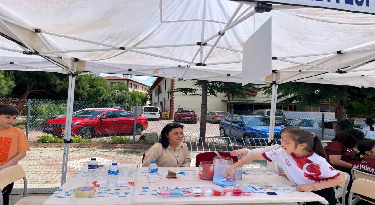 Gazimihal İlk ve Ortaokulu, Mihalfestin 4üncüsüne ev sahipliği yaptı