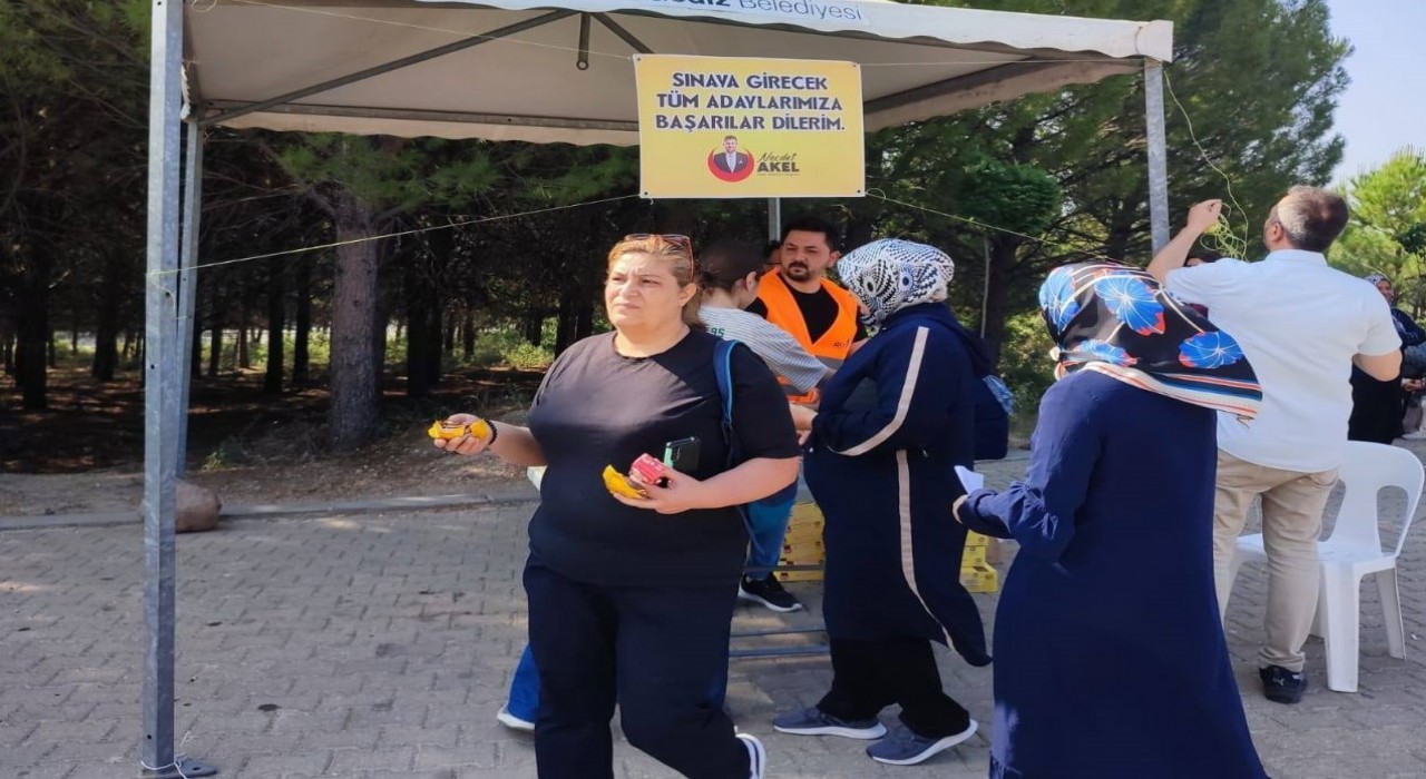 Gediz Belediyesi, YKS heyecanında öğrenci ve ailelerini yalnız bırakmadı