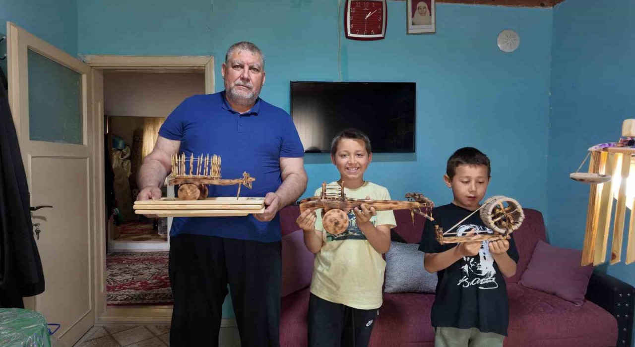 Gedizli usta Yusuf Kartalın ahşap tutkusu