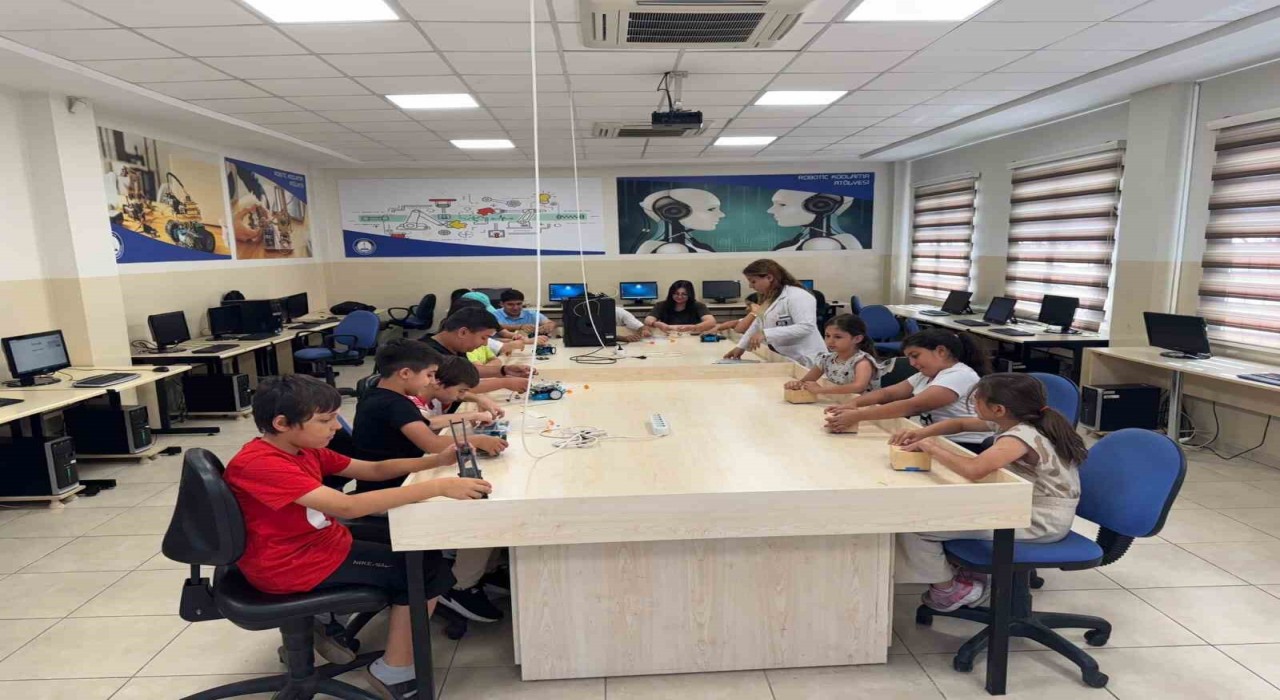 Geleceğin bilimcileri Şahinbeyde yetişiyor