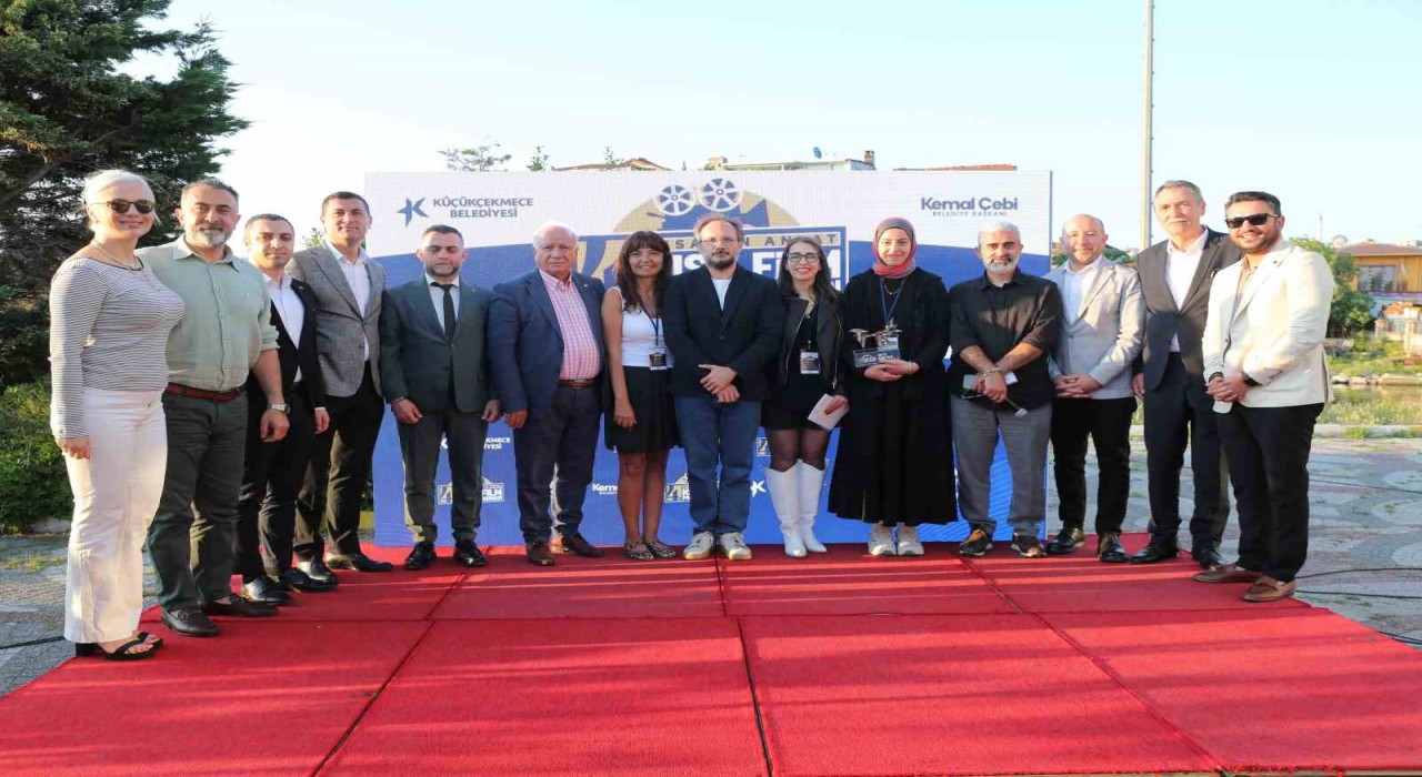 Genç sinemacılar Küçükçekmecede ödüllendirildi