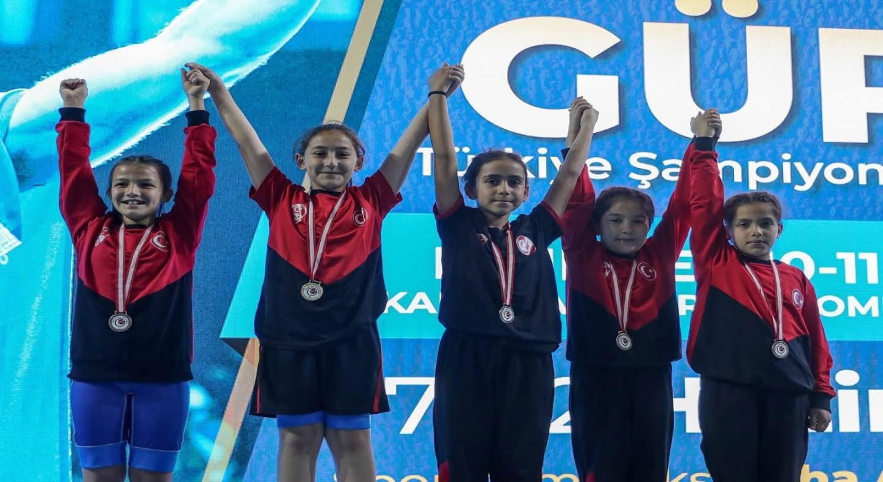 Genç sporcular Aydını başarıyla temsil etti