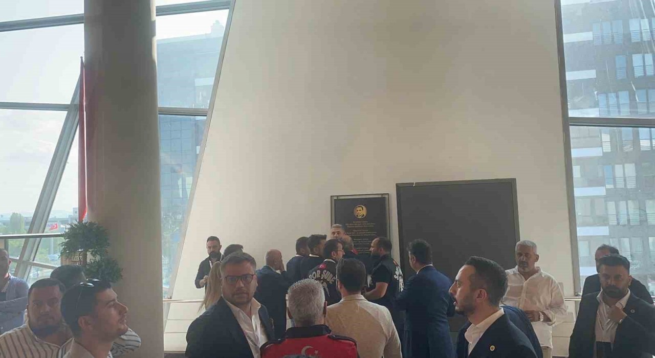Gençlerbirliği Olağan Genel Kurulunda İHA muhabirine hakaret