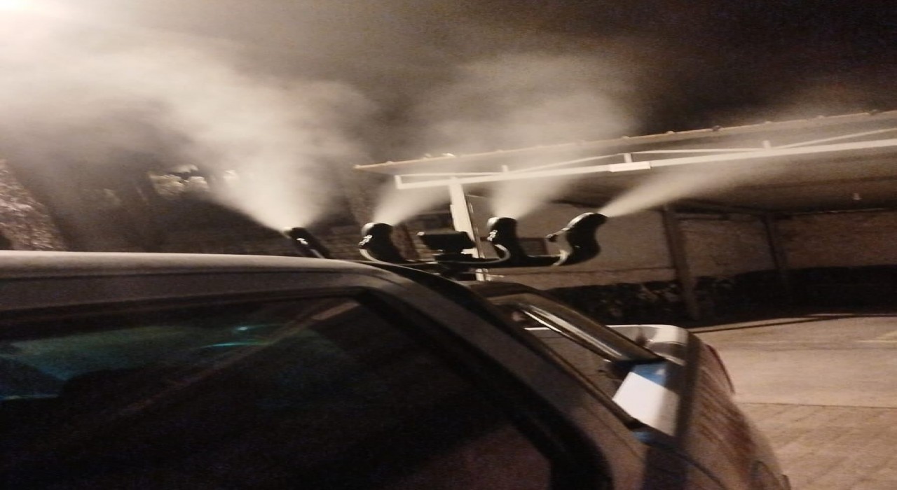 Germencikte sinekle mücadele aralıksız sürüyor