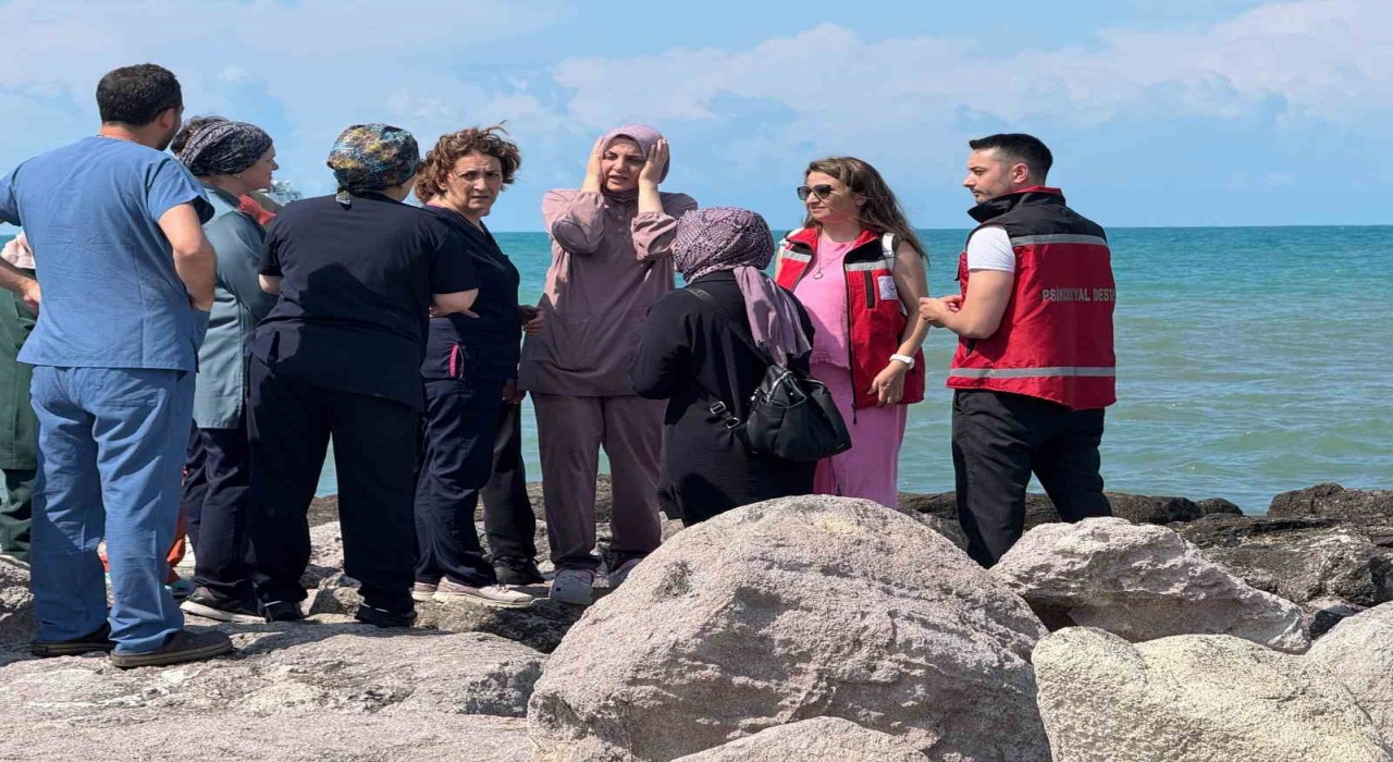 Giresunda denizde can pazarı: Baba kurtarıldı, oğlu aranıyor