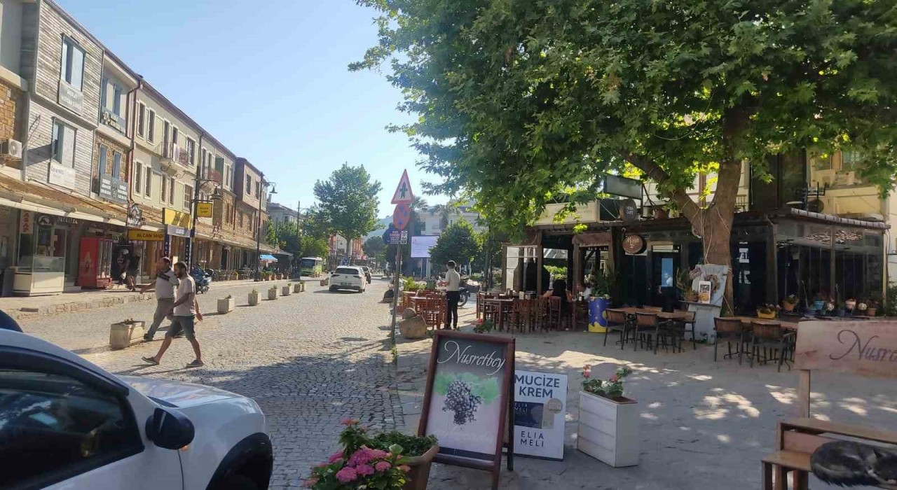 Gökçeadada 4.6 büyüklüğünde deprem