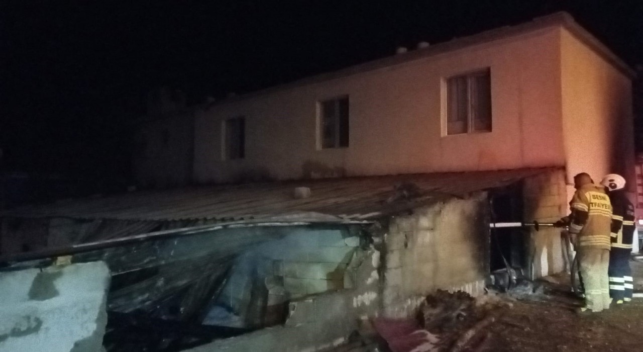 Gölbaşında ahır yangını korkuttu