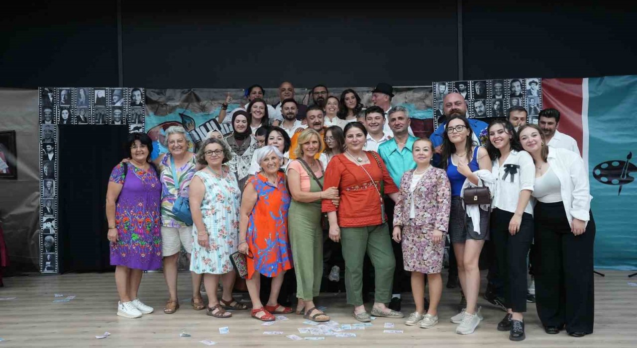 Gömeçte Artiz Mektebi ilgiyle izlendi