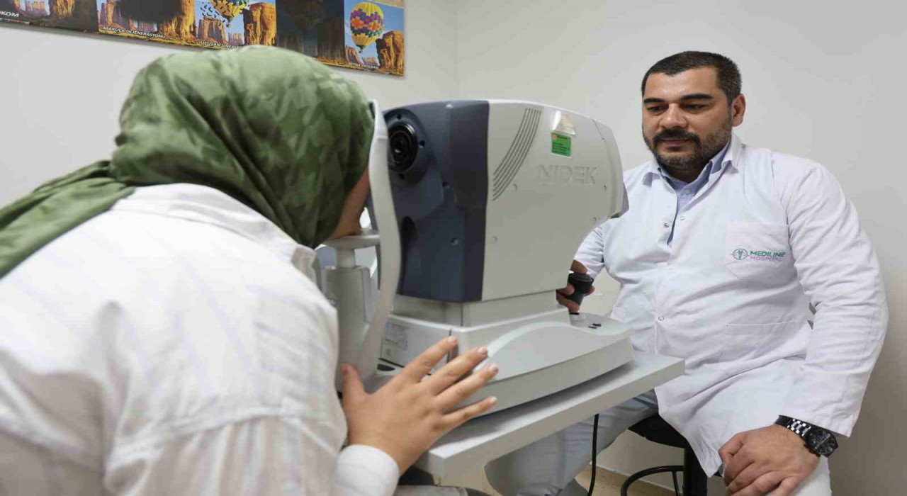 Göz Hastalıkları Uzmanı Dr. Cebrayilov: Gözleri fazla ovuşturmak kornea dokusunun incelmesine neden olur