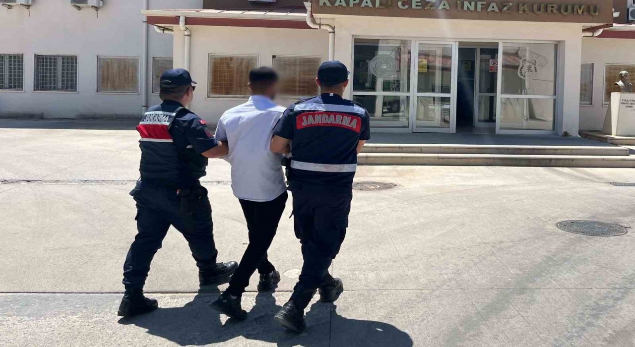 Hakkında 7 yıl hapis cezası bulunan JASATa takıldı