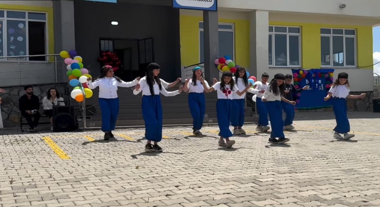 Hamurda renkli bahar şenliği