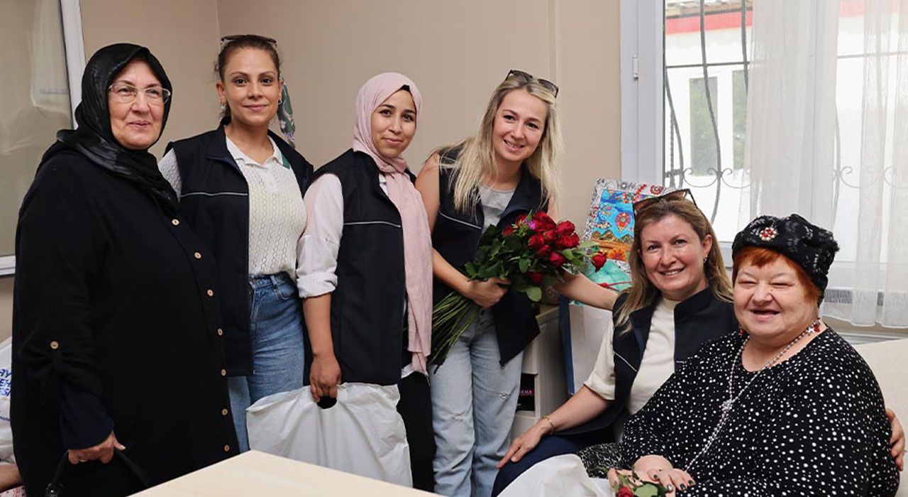 Hatay Büyükşehir Belediyesi’nden Huzurevi Sakinlerine Anlamlı Ziyaret