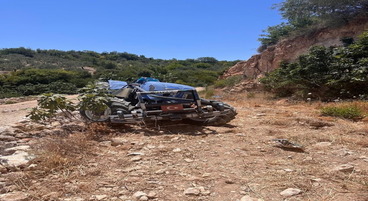 Hatayda traktör devrildi: 2 yaralı