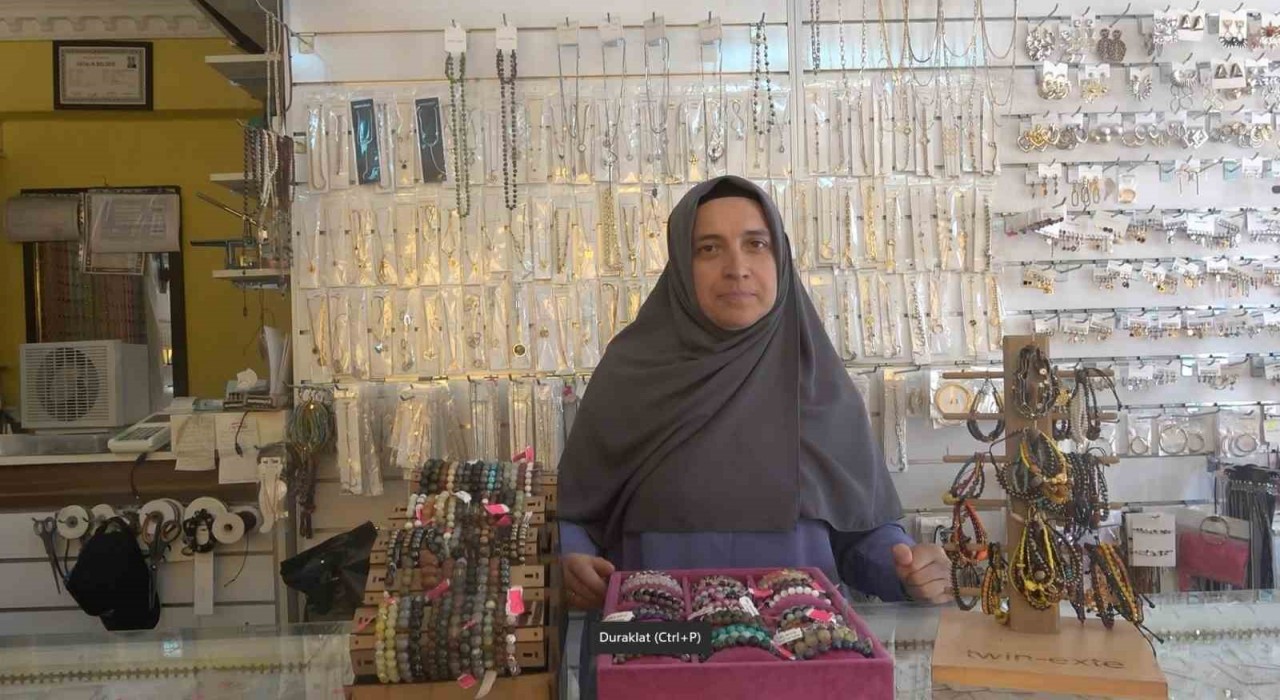 Hayalini gerçekleştirdi, kendi işinin patronu oldu: Kadın girişimcinin küçük dükkanında büyük azmi