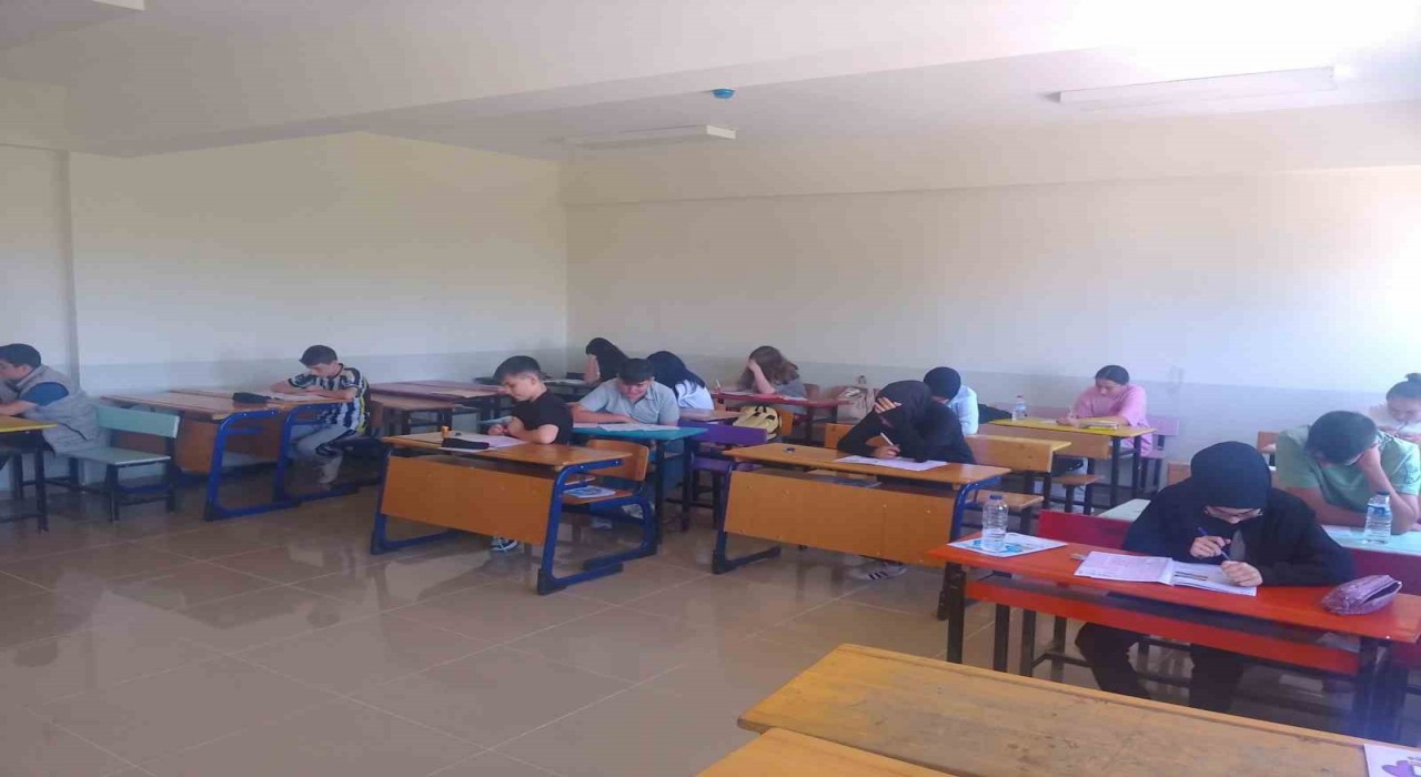 Hisarcık AİHLde LGS Son Viraj Akademik Kampı başladı