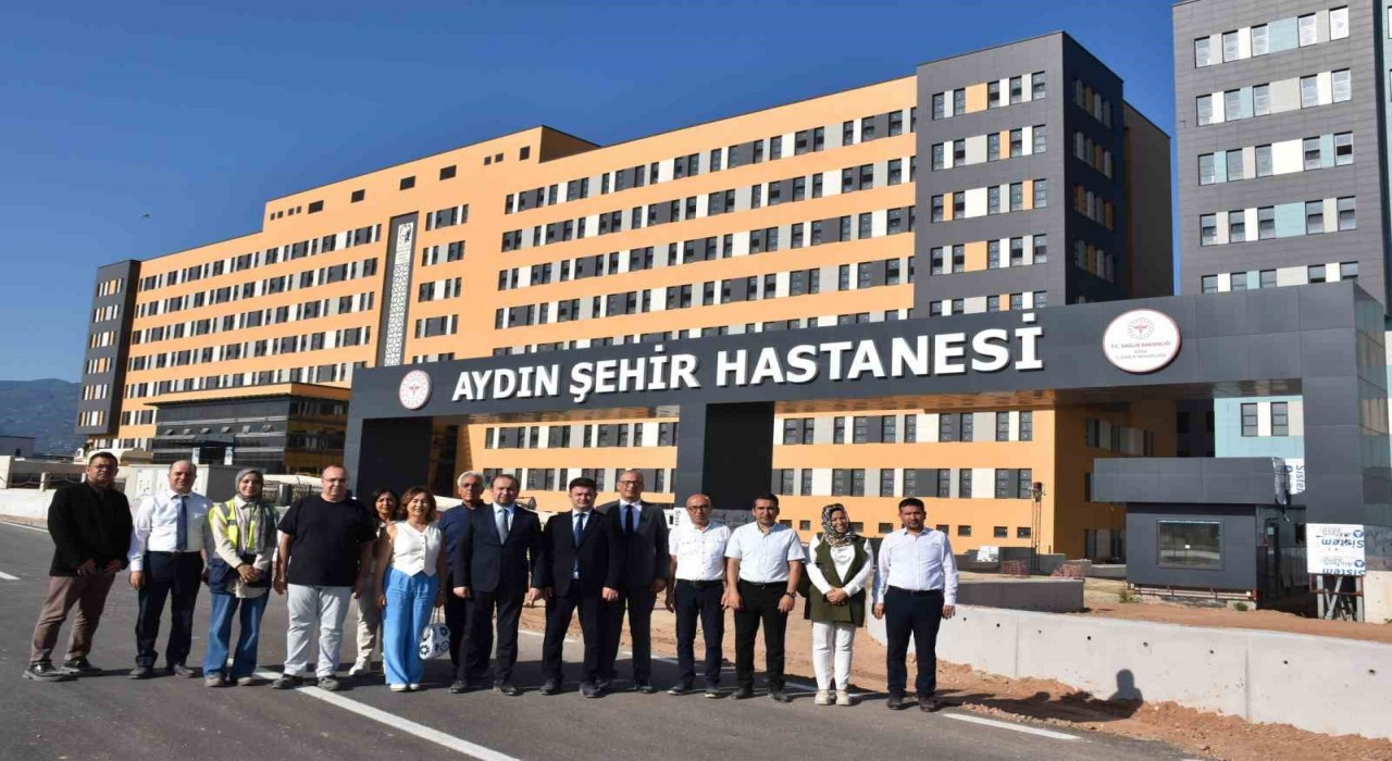 İl Sağlık Müdürü Şenkul, Şehir Hastanesi inşaatında incelemelerde bulundu