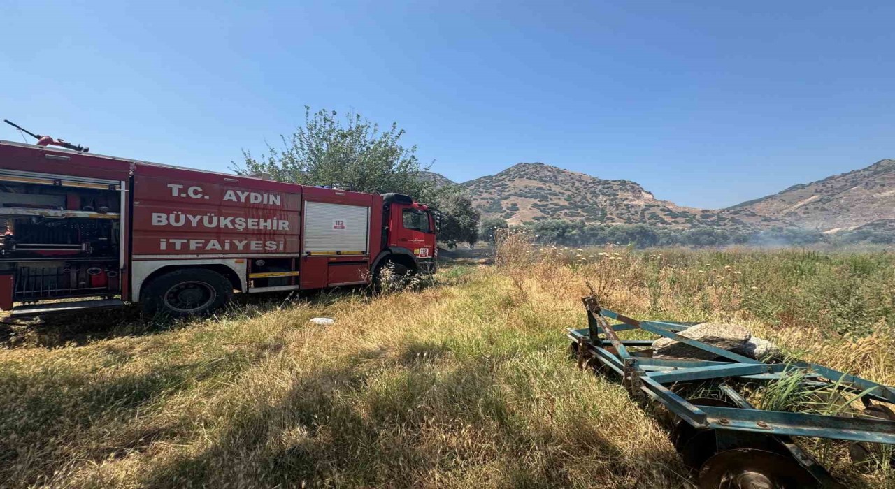 İncirliovada zirai alanda çıkan yangın söndürüldü