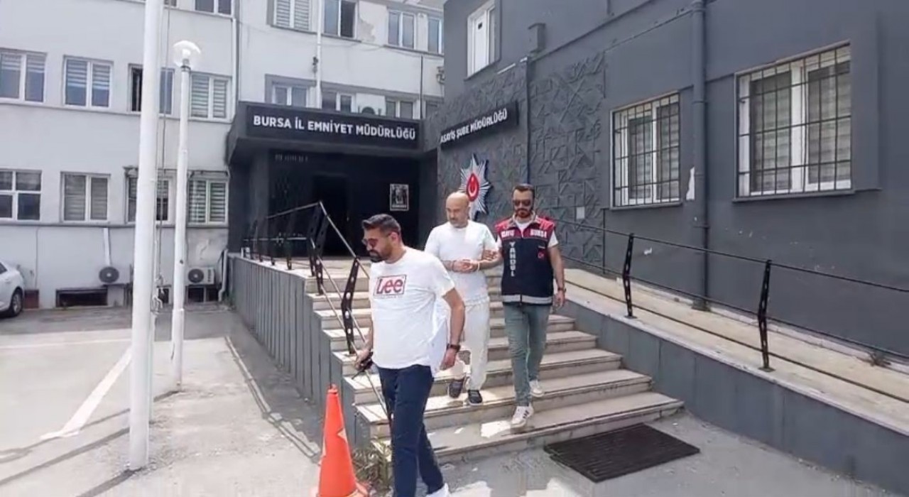 İnternetten iş başvurusunda bulundu, patronu tarafından 817 bin lira dolandırıldı