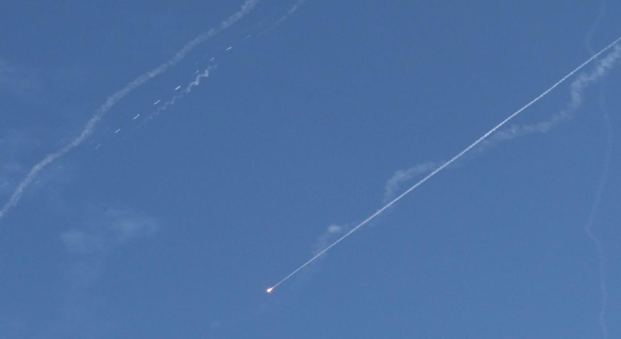 İran, ABD saldırısı sonrası İsrailin 10 noktasını füzelerle hedef aldı: 16 yaralı