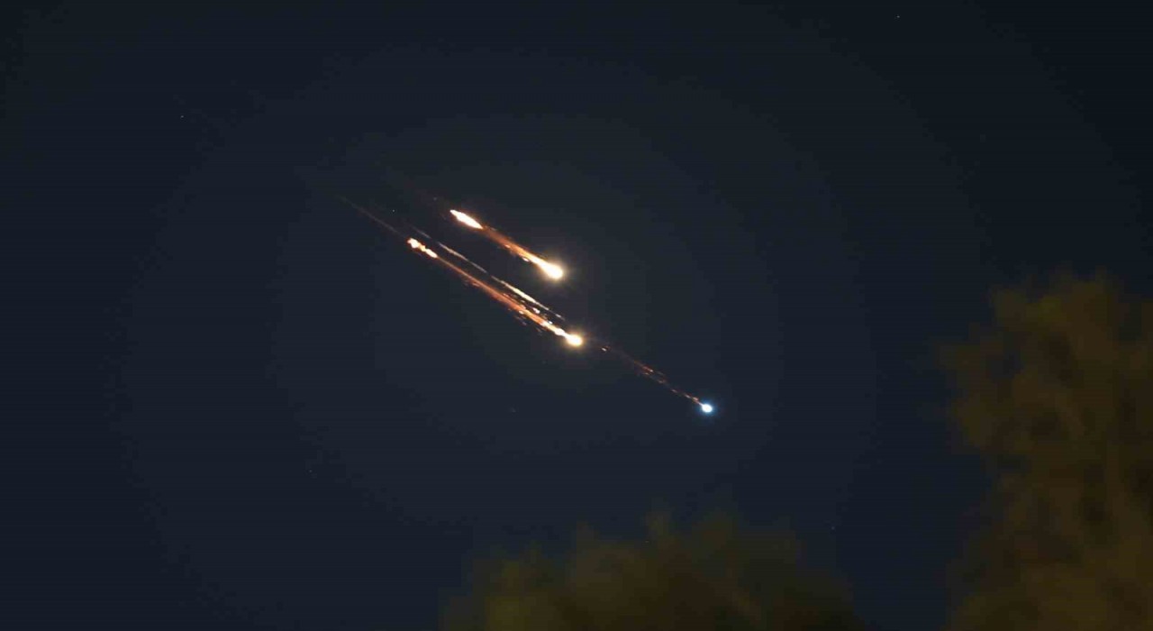 İrandan İsraile yeni füze saldırısı: 4 yaralı