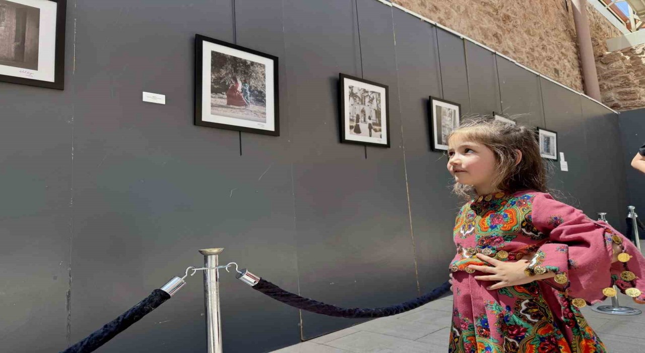 İshak Paşa Sarayında Filistinli çocukların sessiz çığlığı yankılanıyor