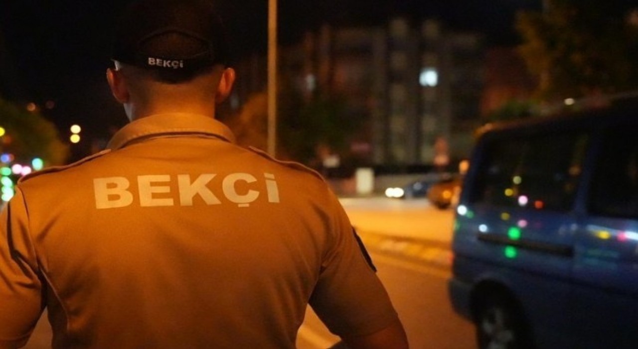 Ispartada 1 saatlik trafik ve asayiş uygulamasında 126 kişi kontrol edildi