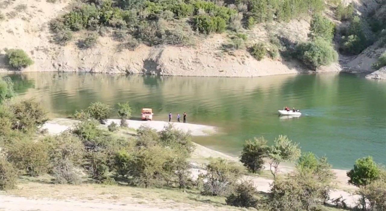 Ispartada baraj gölünde kaybolan şahıs baygın halde bulundu