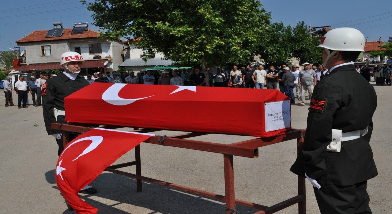 Ispartalı Kore Gazisi Ramazan Topdaş son yolculuğuna uğurlandı