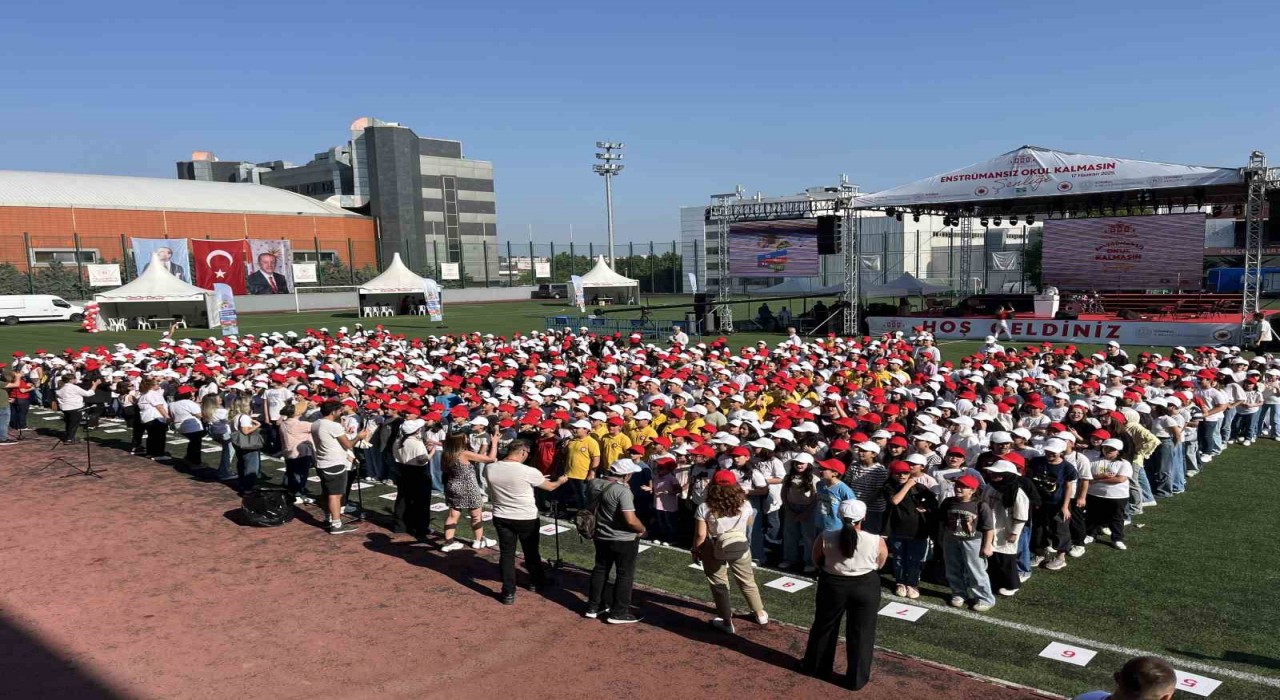 İstanbulda Enstrümansız Okul Kalmasın Şenliği düzenlendi