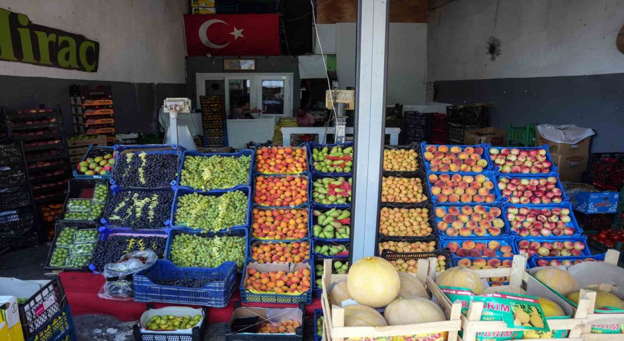İstanbulda meyve fiyatları rekor seviyeye tırmandı