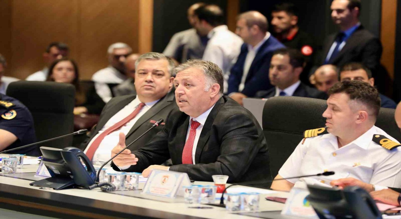 İstanbulda toplu taşıma ücretlerine zam teklifi reddedildi