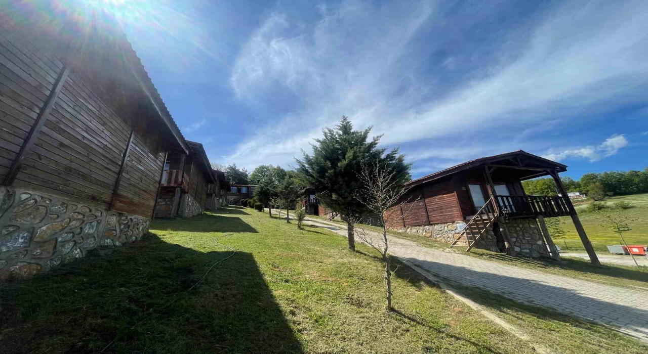 İstanbullular Karadeniz doğası için Gürcü köyünü tercih ediyor