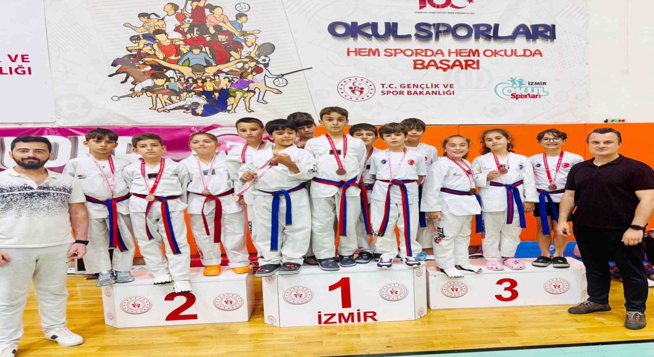 İzmir taekwondo müsabakalarında Aliağada 20 madalya sevinci