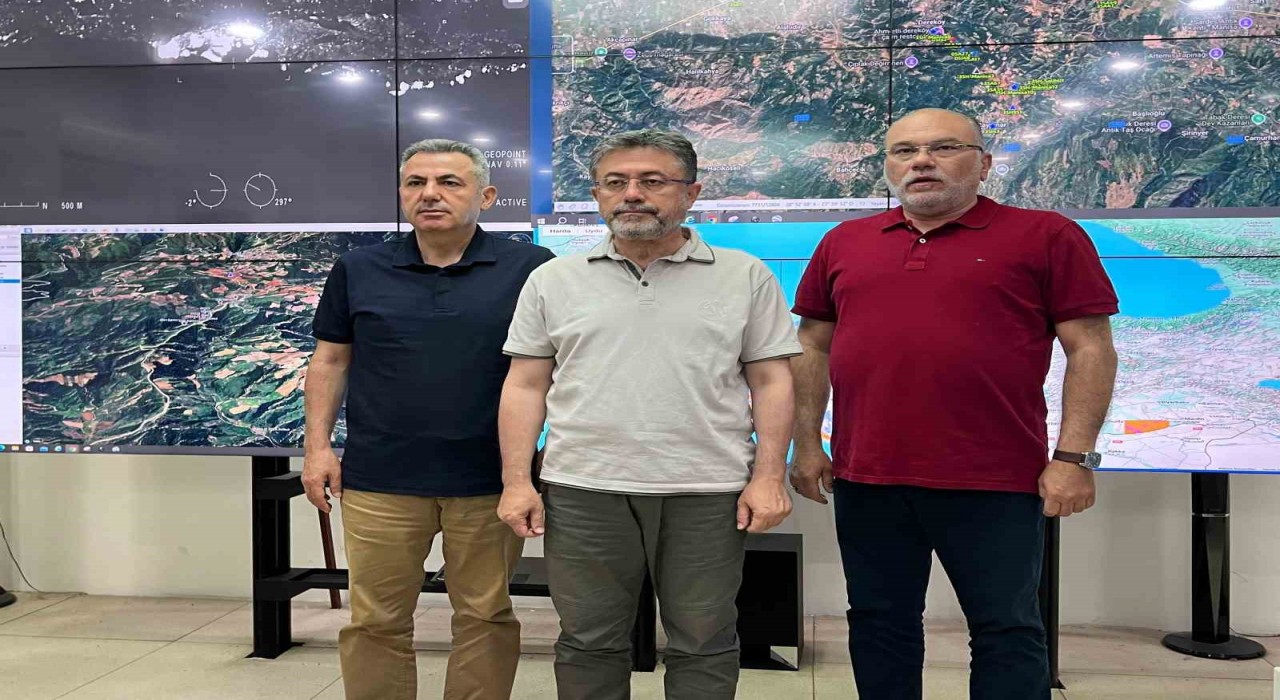 İzmirde 5 köy ve 2 mahalle tedbiren boşaltıldı