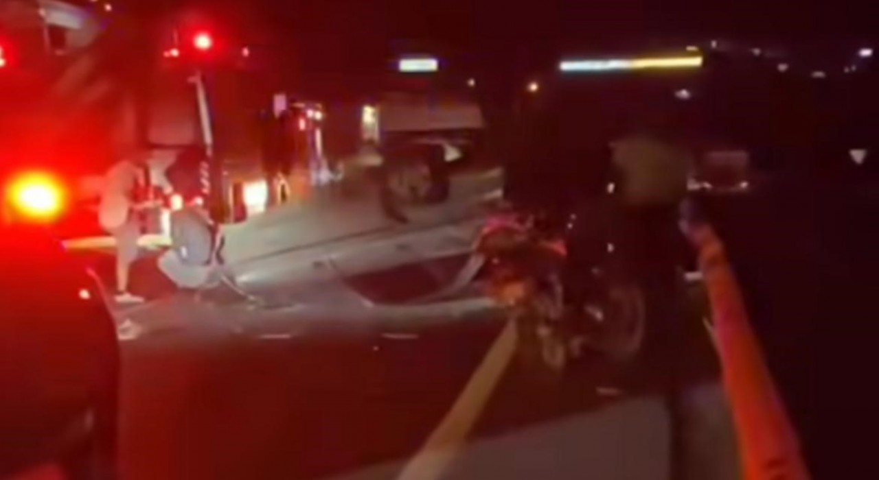 İzmirde feci kaza: Anne-baba hayatını kaybetti, 5 aylık bebekleri yaralandı