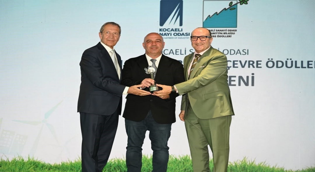 İzmit Körfezinden 1.4 milyon metreküp çamur temizlendi